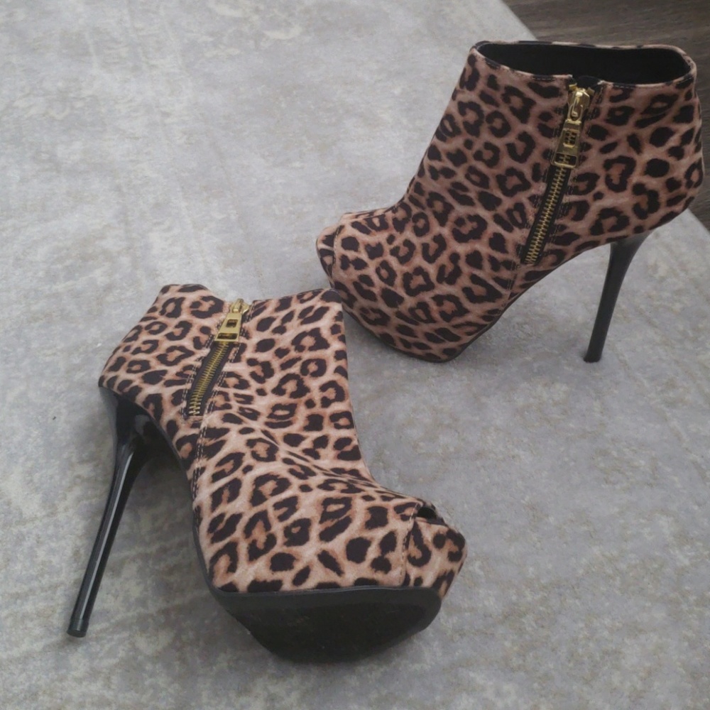 Fiesty Five Inch Leopard Print Booties